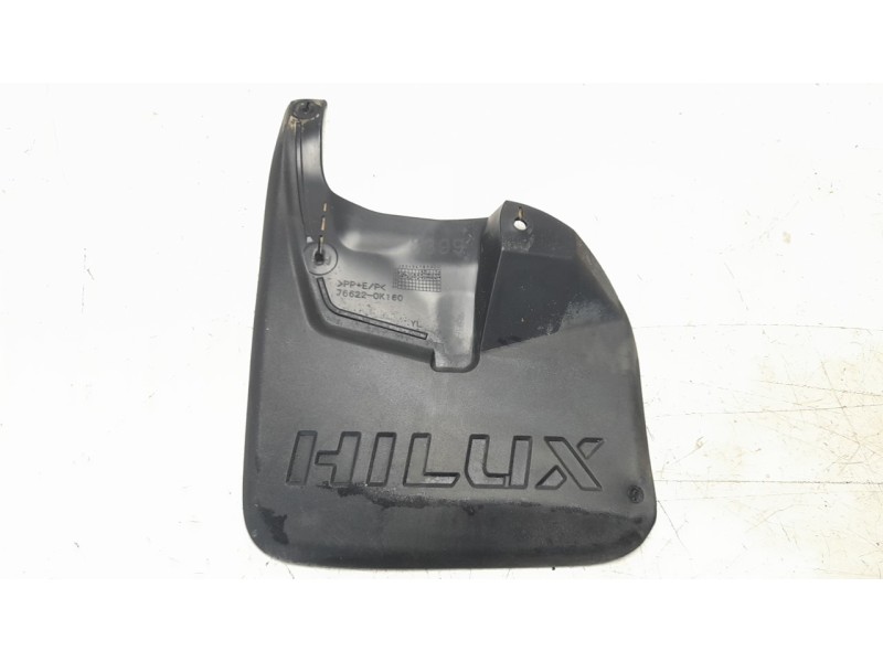 Recambio de moldura para toyota hilux (gun1) doble cabina dlx 4x4 referencia OEM IAM 766220K160  
