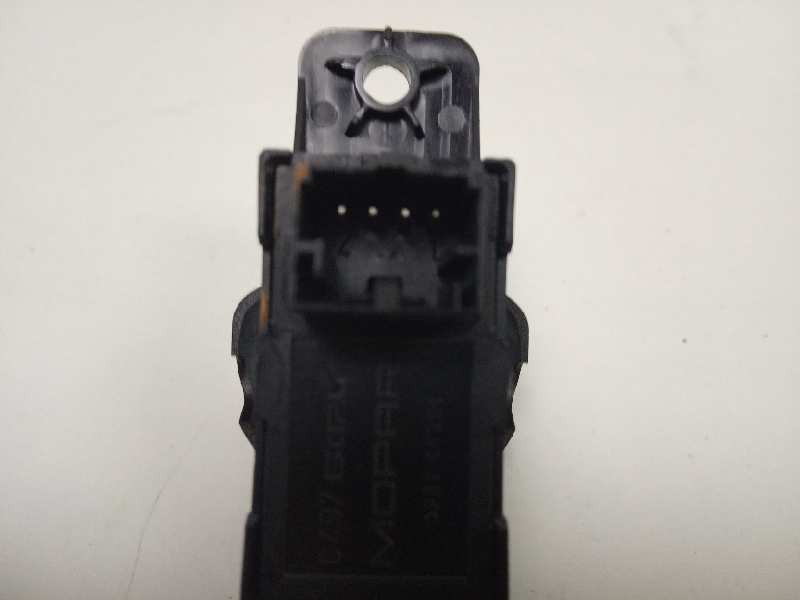 Recambio de mando elevalunas delantero izquierdo para fiat nuova 500 (150) pop referencia OEM IAM 0735450601  