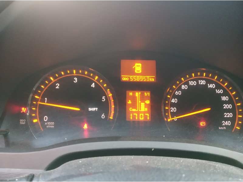 toyota avensis (t27) del año 2009