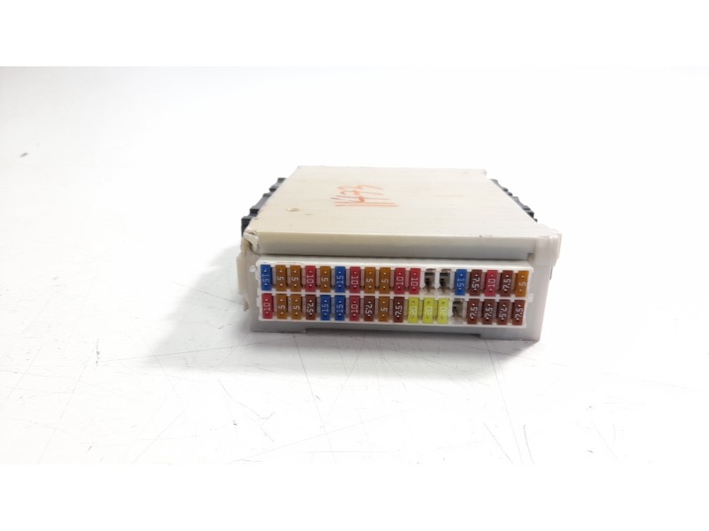 Recambio de caja reles / fusibles para toyota corolla (e21) referencia OEM IAM 827300Z290  