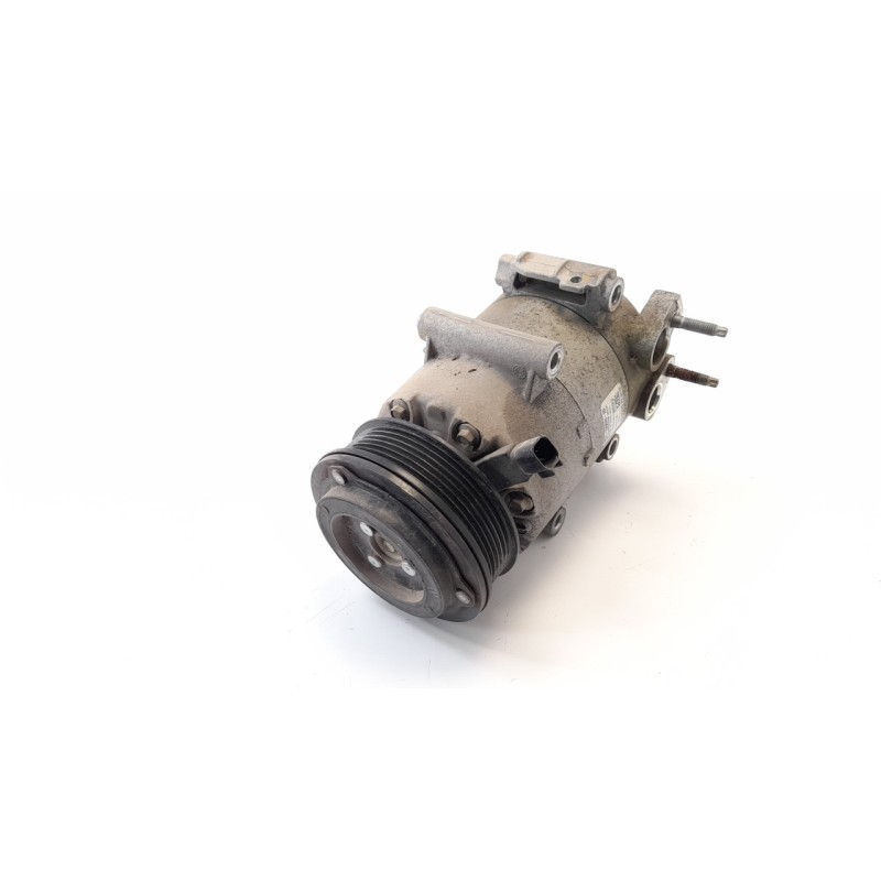 Recambio de compresor aire acondicionado para ford fiesta (ccn) 1.25 16v cat referencia OEM IAM AV1119D629AD 32840 