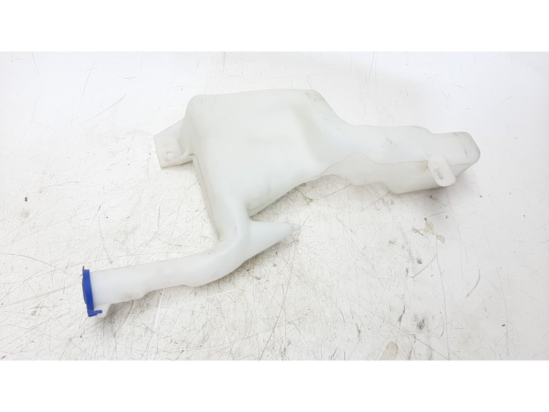Recambio de deposito limpia para ford fiesta (ccn) 1.25 16v cat referencia OEM IAM 8A6117B613AG  