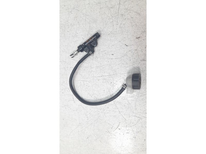 Recambio de bomba freno para ktm 390 duke 390 duke referencia OEM IAM 93013060000  