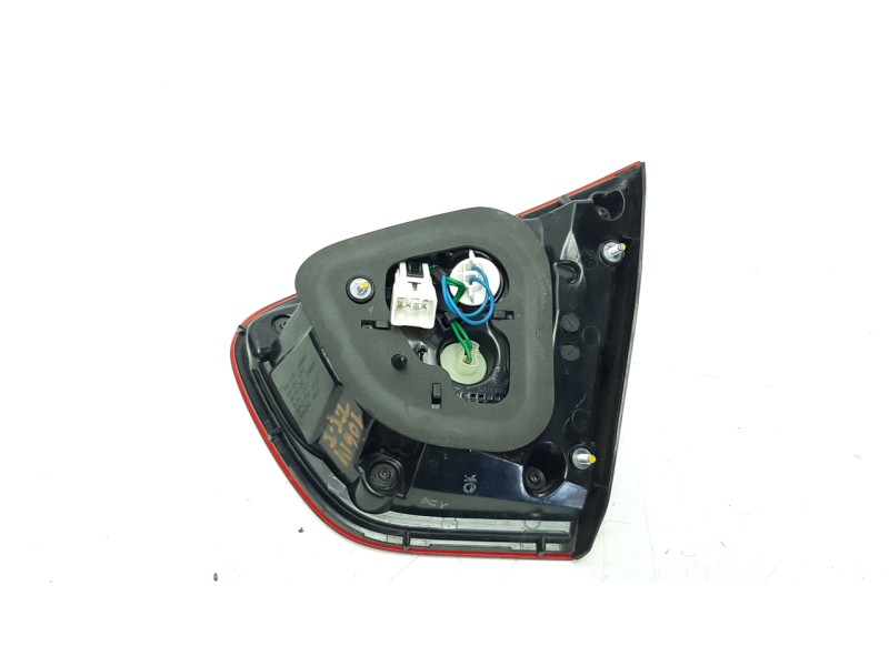 Recambio de piloto trasero izquierdo interior para kia rio 1.2 cat referencia OEM IAM 924031W2  