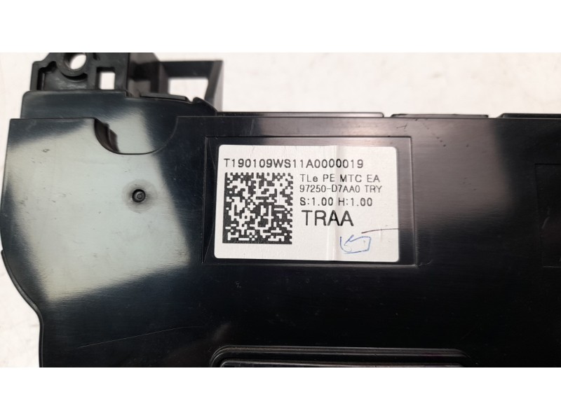 Recambio de mando climatizador para hyundai tucson 1.6 crdi cat referencia OEM IAM 97250D7FB0TRY  