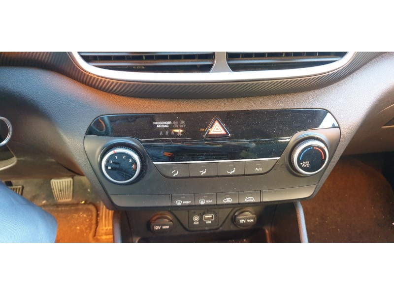Recambio de mando climatizador para hyundai tucson 1.6 crdi cat referencia OEM IAM 97250D7FB0TRY  