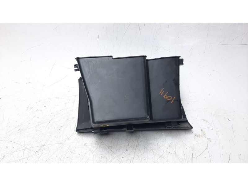 Recambio de guantera para ford fiesta (ccn) 1.25 16v cat referencia OEM IAM BA61A06010AF  