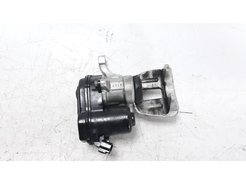 Recambio de pinza de freno trasera derecha para toyota c-hr referencia OEM IAM 46310F4011 47830 F4030 