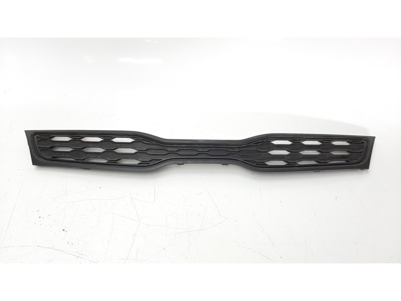 Recambio de rejilla delantera para kia rio 1.2 cat referencia OEM IAM 863511W200  