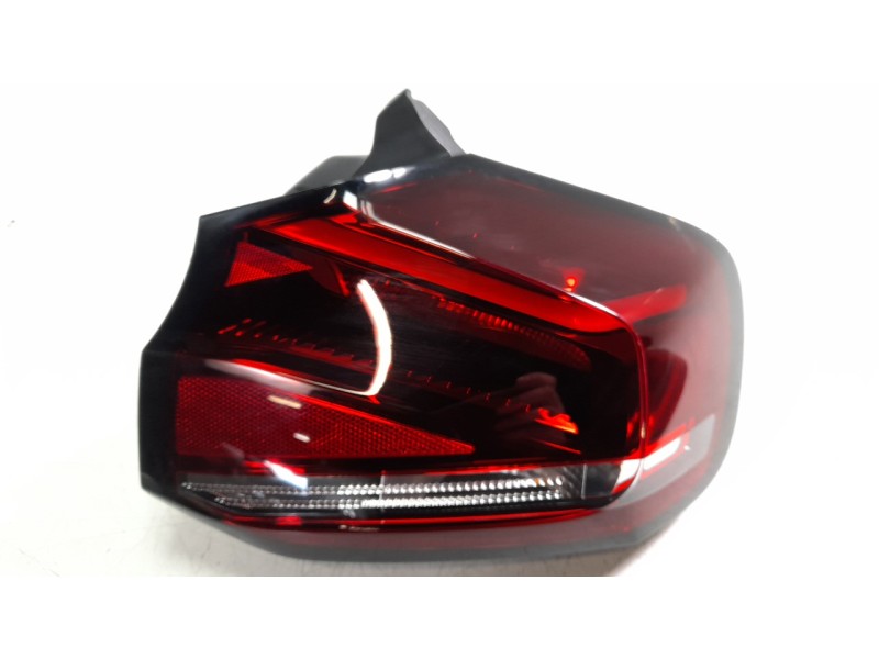 Recambio de piloto trasero derecho para citroen c4 berlina e-feel pack referencia OEM IAM 9831100080  