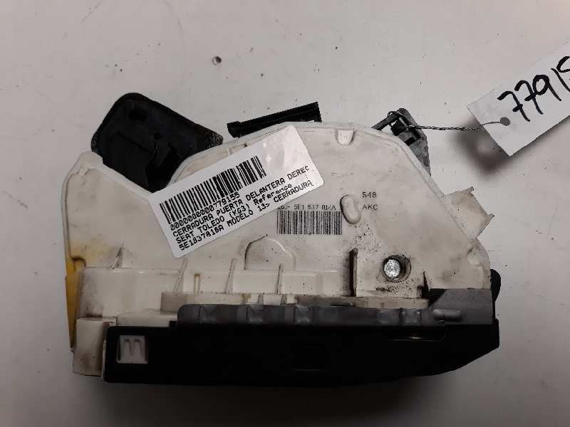 Recambio de cerradura puerta delantera derecha para seat toledo (kg3) reference referencia OEM IAM 5E1837816A  