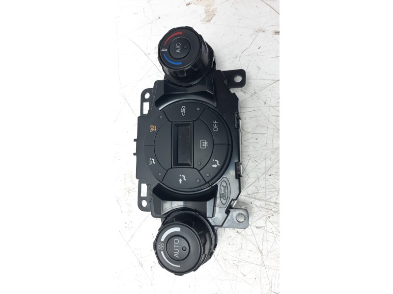 Recambio de mando climatizador para ford fiesta (ccn) 1.25 16v cat referencia OEM IAM C1BT18C612AF  