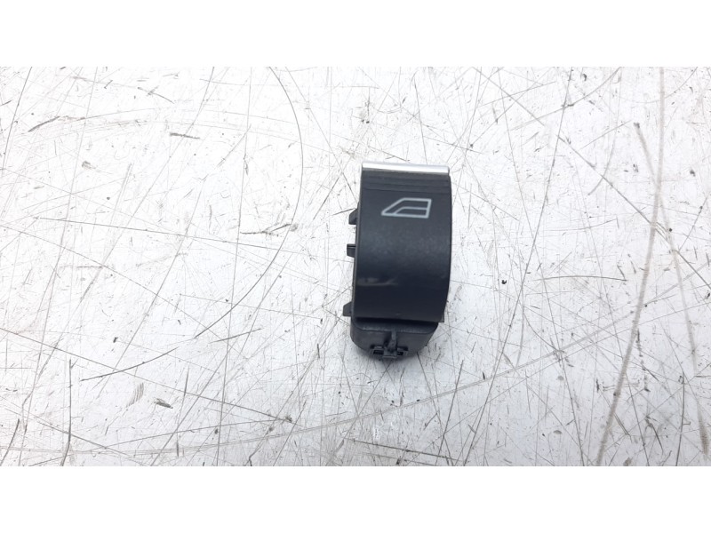 Recambio de mando elevalunas delantero derecho para ford fiesta (ccn) 1.25 16v cat referencia OEM IAM 1850432  