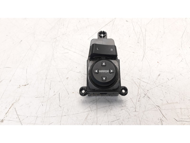 Recambio de mando retrovisor para hyundai tucson 1.6 crdi cat referencia OEM IAM 93573D3020  
