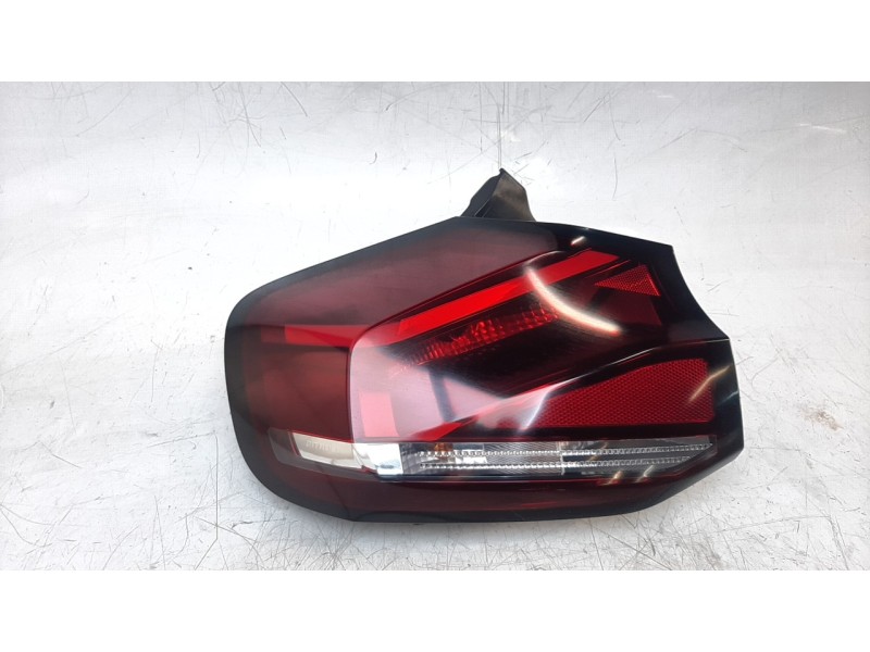 Recambio de piloto trasero izquierdo para citroen c4 berlina e-feel pack referencia OEM IAM 9831100280  