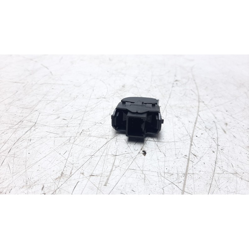 Recambio de mando elevalunas delantero derecho para ford fiesta (ccn) 1.25 16v cat referencia OEM IAM 1850432  