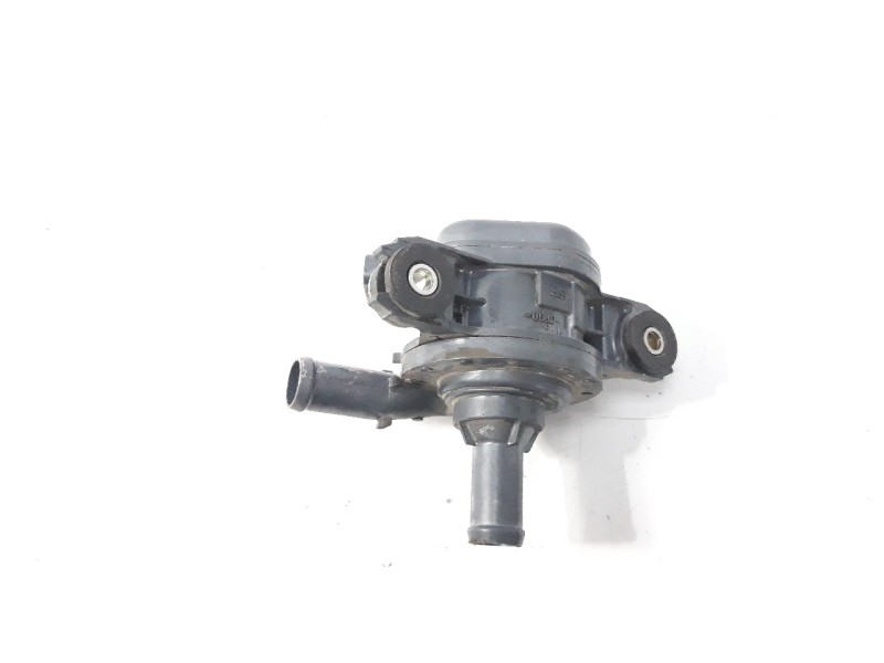 Recambio de bomba agua para toyota c-hr referencia OEM IAM G904047040  