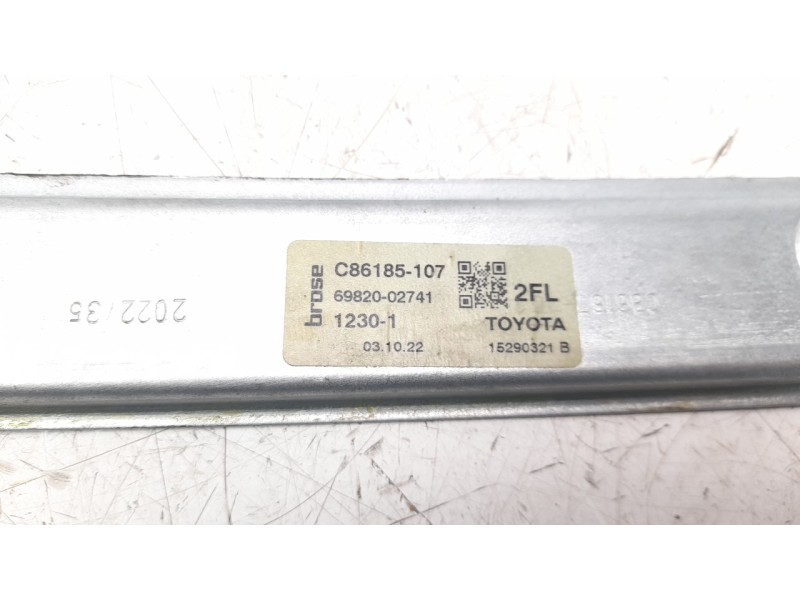 Recambio de elevalunas delantero izquierdo para toyota corolla (e21) referencia OEM IAM 6982002741  