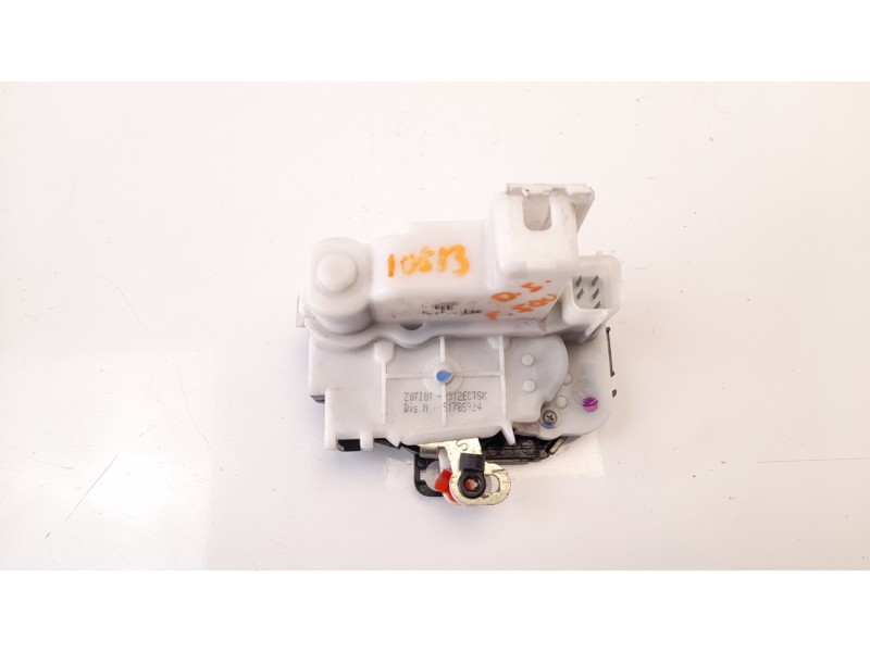 Recambio de cerradura puerta delantera izquierda para fiat nuova 500 (150) 1.2 cat referencia OEM IAM 51935118  