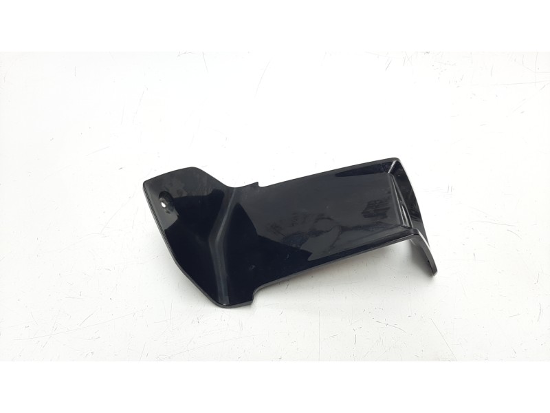 Recambio de moldura para bmw c 650 sport referencia OEM IAM 46637724892  