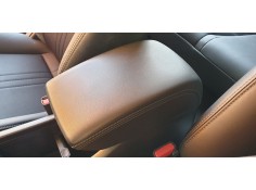 Recambio de apoyabrazos central para mazda cx-3 100 aniversario referencia OEM IAM DH4C64441   2
