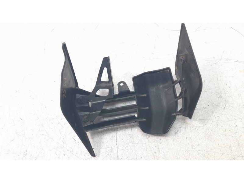 Recambio de moldura para ktm 390 duke 390 duke referencia OEM IAM 93308020000  