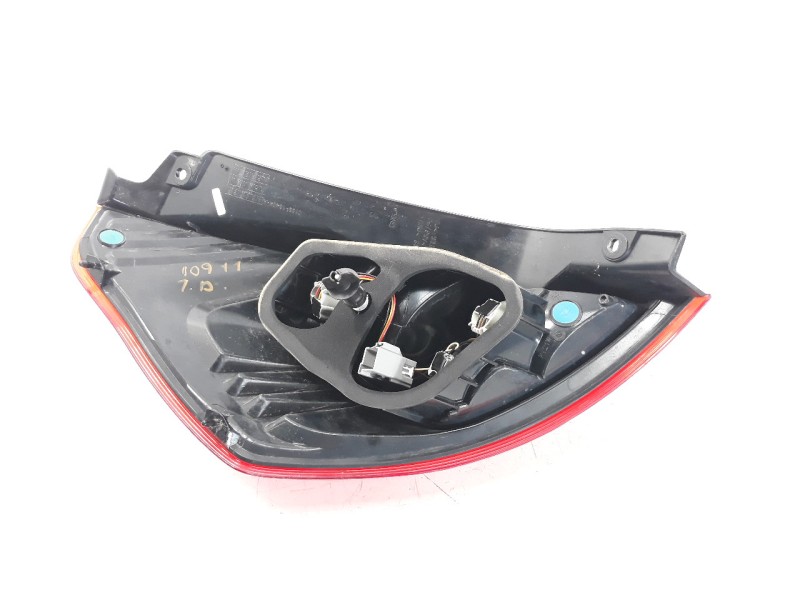 Recambio de piloto trasero derecho para ford fiesta (ccn) 1.25 16v cat referencia OEM IAM C1BB13404AE 103F10571770 