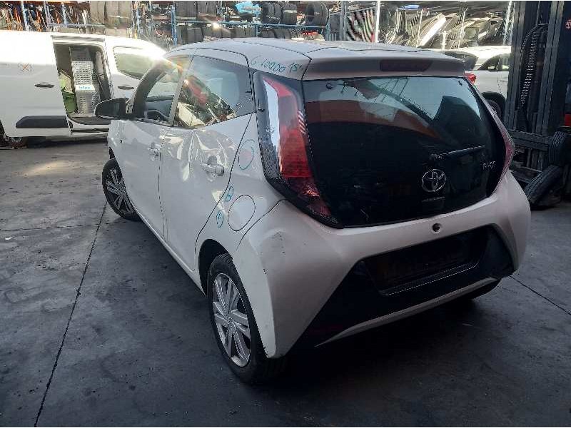 toyota aygo del año 2015