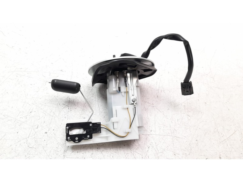 Recambio de bomba combustible para honda nc 750 referencia OEM IAM 16700MKAD82  