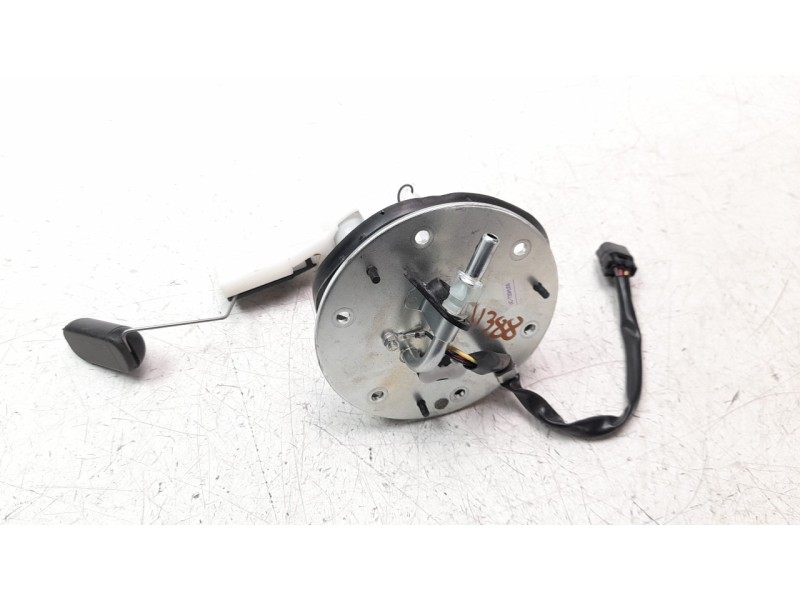 Recambio de bomba combustible para honda nc 750 referencia OEM IAM 16700MKAD82  