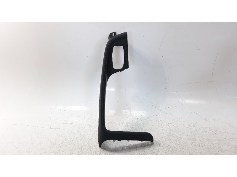 Recambio de moldura para bmw x2 (f39) sdrive18d referencia OEM IAM 51168065050  