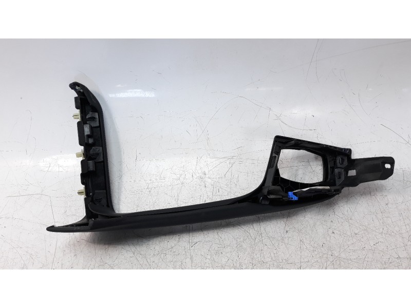 Recambio de moldura para bmw x2 (f39) sdrive18d referencia OEM IAM 51168065050  