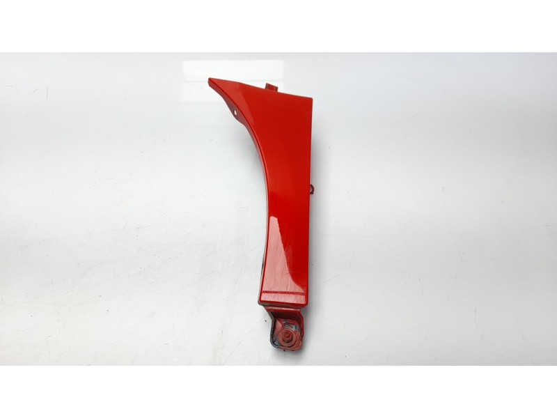 Recambio de aleta delantera izquierda para audi r8 (423) 4.2 fsi referencia OEM IAM 420821105C  