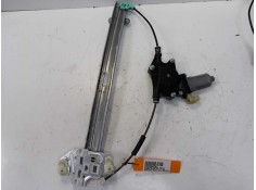 ELEVALUNAS TRASERO DERECHO 834021G000 