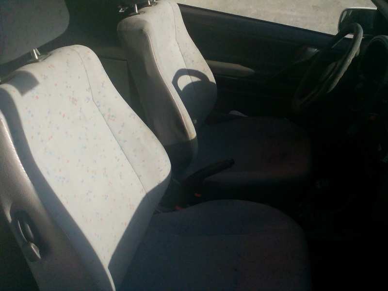 volkswagen polo berlina (6n1) del año 1997