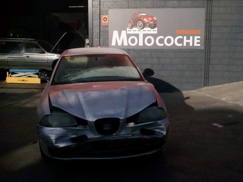 seat ibiza (6l1) del año 2002