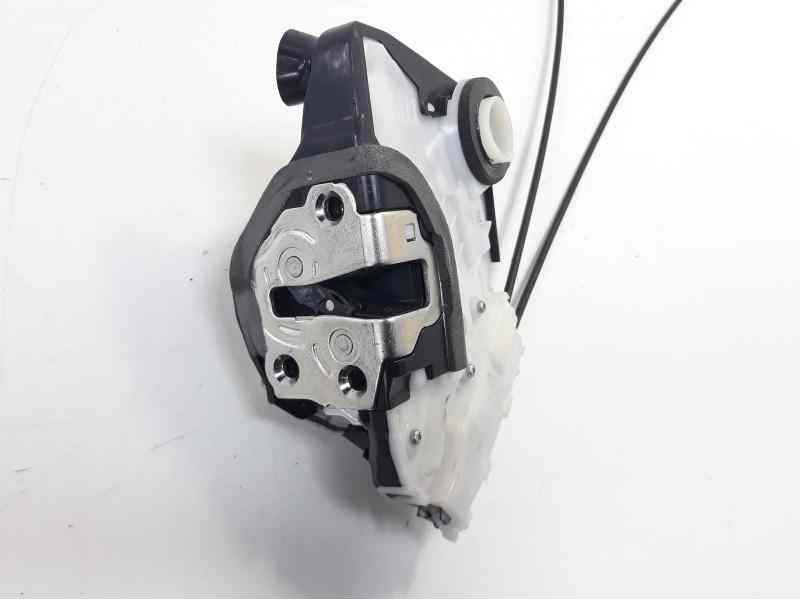 Recambio de cerradura puerta delantera izquierda para toyota yaris active referencia OEM IAM T4311140F1  