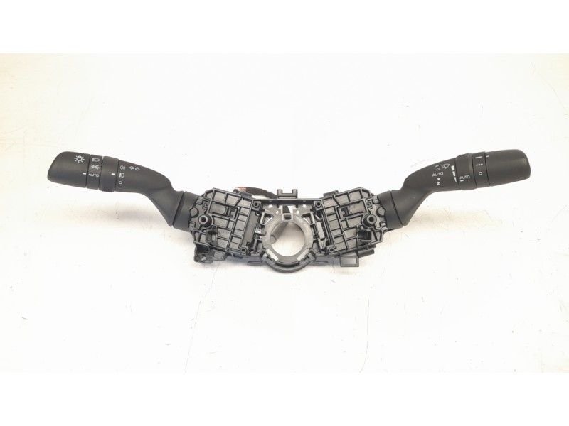 Recambio de mando multifuncion para toyota corolla (e21) referencia OEM IAM 8465202A30  