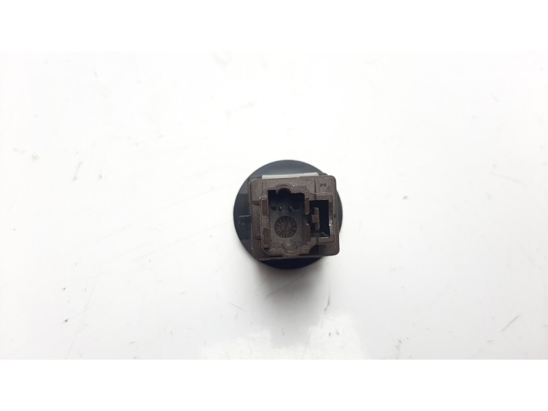 Recambio de interruptor para renault megane iii berlina 5 p 1.5 dci diesel fap referencia OEM IAM 581995427R  
