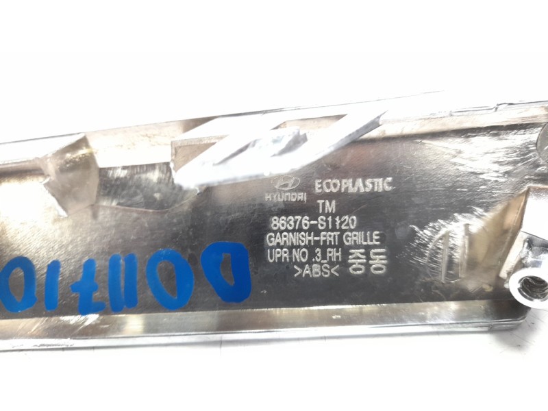 Recambio de moldura bajo faro derecho para hyundai santa fe 2.2 crdi cat referencia OEM IAM 86376S1120  