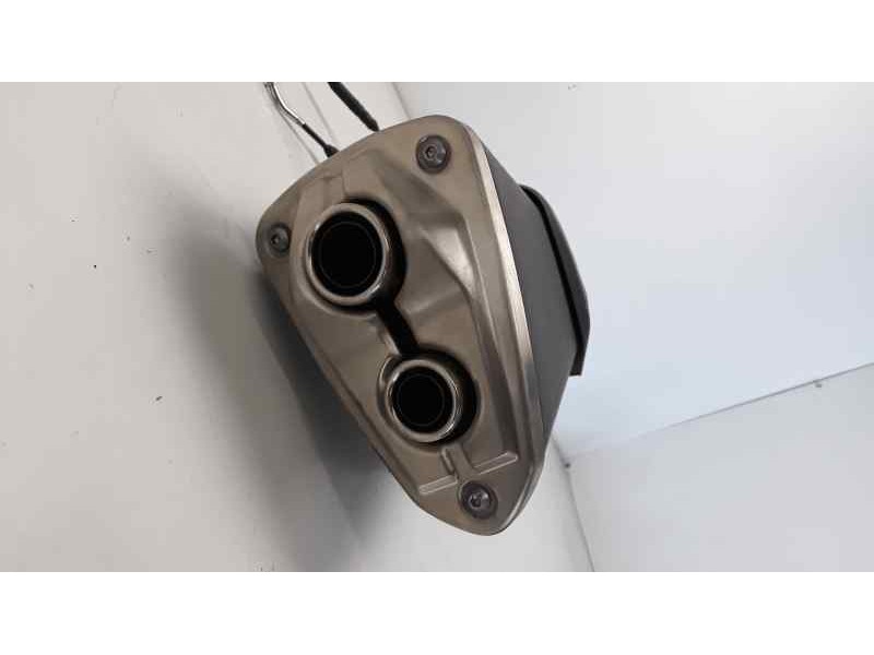 Recambio de silenciador trasero para kawasaki z 800 z 800 referencia OEM IAM 180910908  