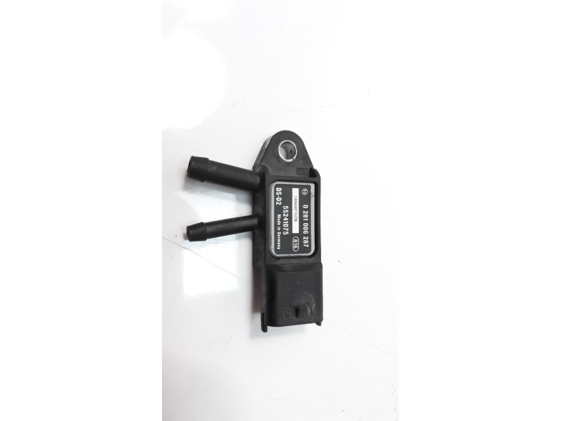 Recambio de sensor para iveco daily furgón 2.3 diesel referencia OEM IAM 55241075 0281006287 