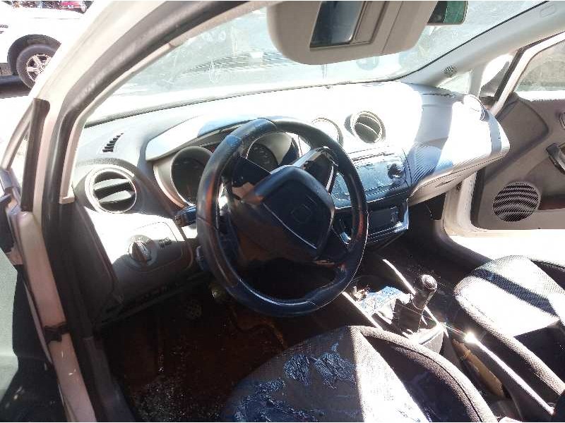 seat ibiza (6j5) del año 2009