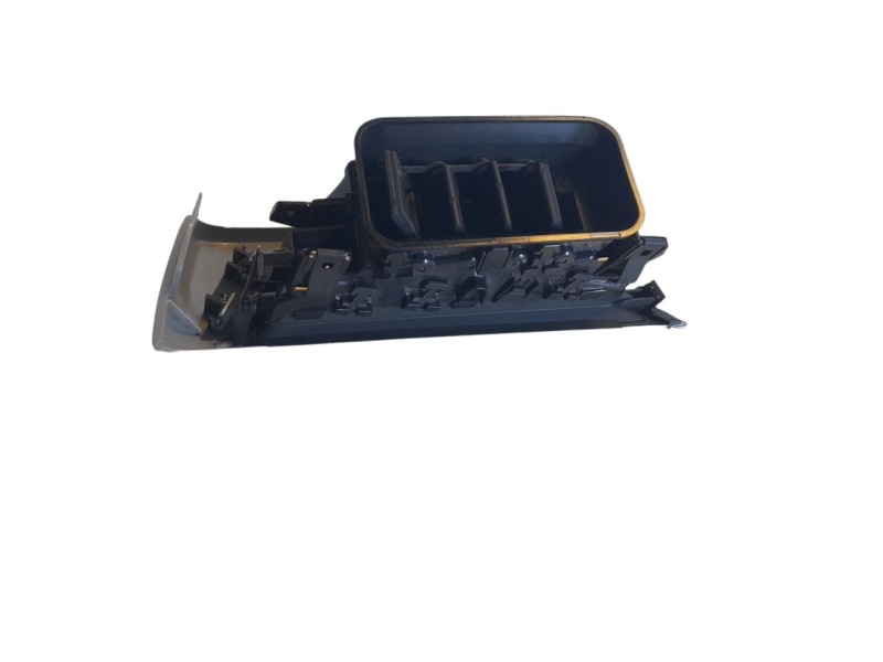 Recambio de rejilla aireadora para renault captur ii 1.3 tce referencia OEM IAM 687610280R  