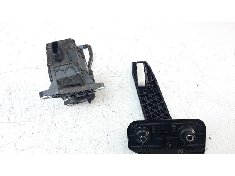 Recambio de potenciometro pedal para lexus ux (za10) referencia OEM IAM 7811076130  