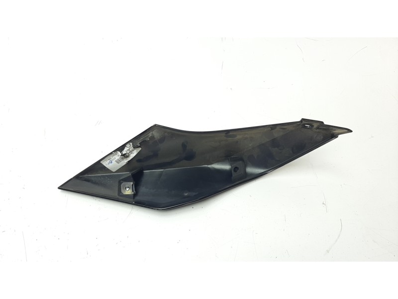 Recambio de moldura para bmw r 1250 r referencia OEM IAM 46638534280  