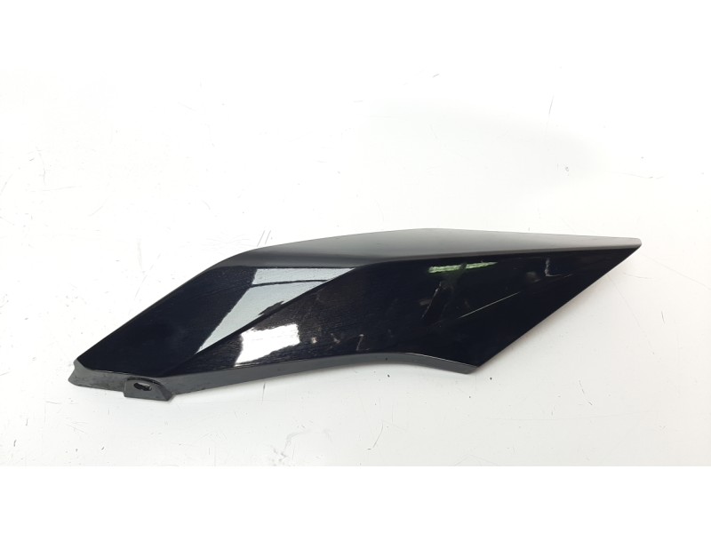 Recambio de moldura para bmw r 1250 r referencia OEM IAM 46638534279  