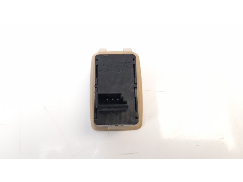 Recambio de mando elevalunas delantero derecho para bmw serie 3 berlina (e90) 2.0 16v diesel referencia OEM IAM 15979800 6935534