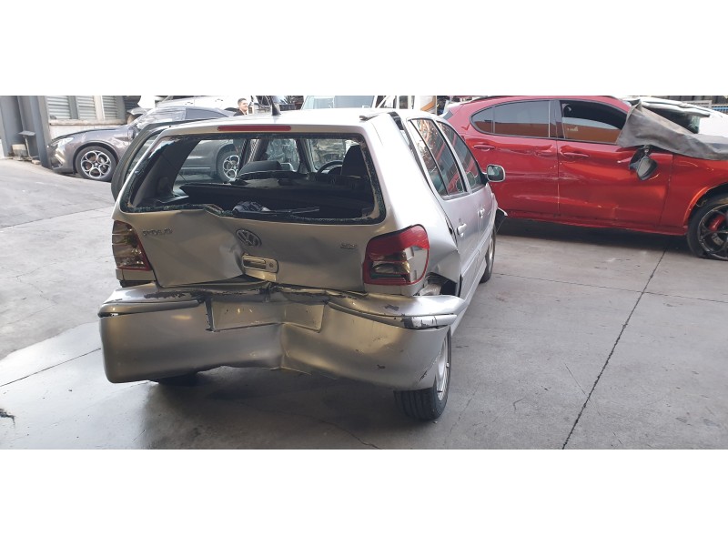 volkswagen polo berlina (6n2) del año 2001