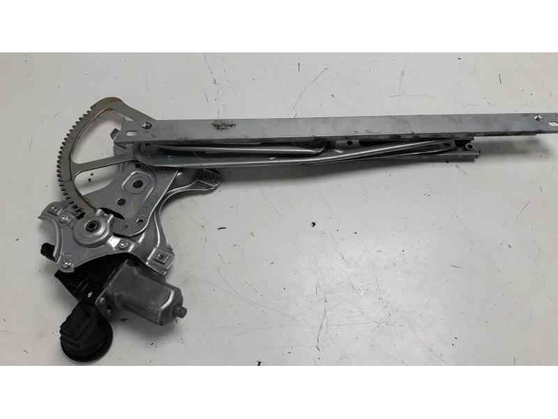 Recambio de elevalunas delantero derecho para toyota yaris active referencia OEM IAM   